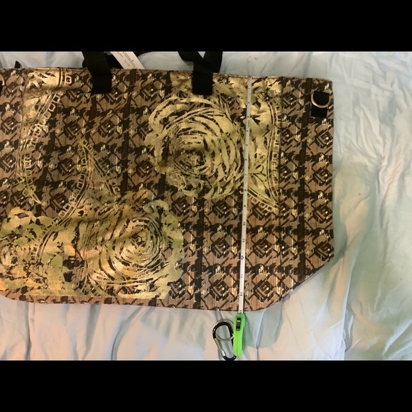 Carry all Tote - Picture 3 of 9